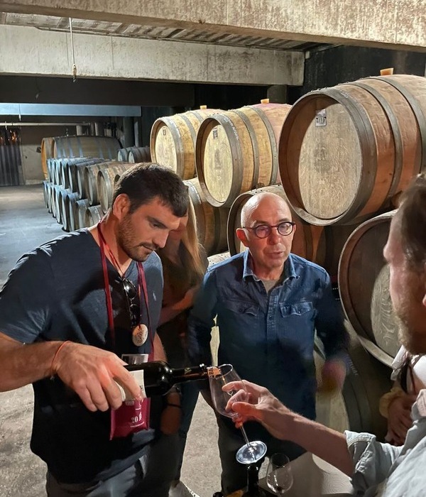 15EBABC8-50C6-4CB1-AB76-C19E4A4B2424