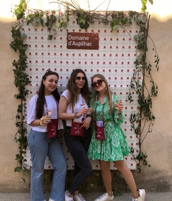 68CA1C59-E8D3-4E0B-BDF0-5E06D2BF67E5